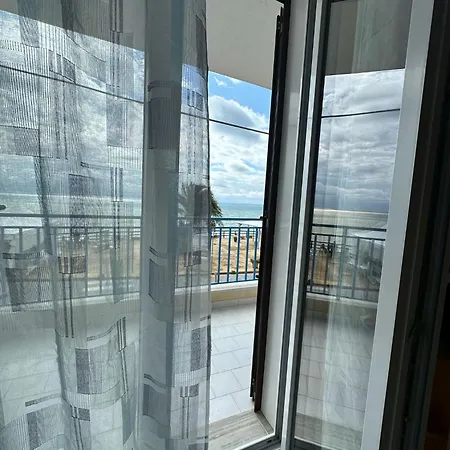 Terrazza Sul Mare By Casa Azzurra דירה